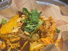 -红渡小香·牛肉麻辣香锅(车站南路店)