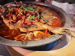 -鸣记脆皮烤鱼·海鲜烤鱼(三八广场店)