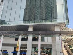 -东荟城名店仓