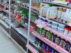 -全家便利店(新闸路二店)