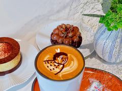 -潮一不贰·法式甜品·生日蛋糕·西式简餐(外滩店)