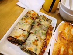 葱饼卷牛肉-台北楚楚园馅饼粥(虹桥南丰城店)