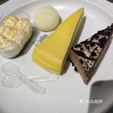 有18元的牛腩锅，不辣，还有38元的鸳鸯锅，锅很大