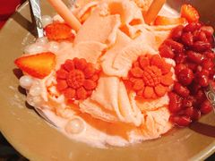 草莓绵绵冰-李火辣老火锅(长寿路店)