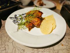 -穹六人间 people 6(岳阳路店)