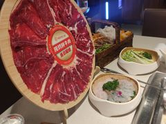 -海底捞火锅鲜切牛肉主题店(长寿路店)
