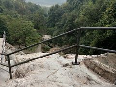 -天门沟九州驿站树上汤泉