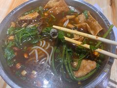 -柳州肥姨妈大骨螺蛳粉(曹路店)