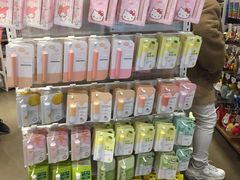 -名创优品(海珠乐峰广场店)