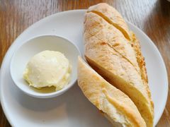 -ROAST coffee & eatery