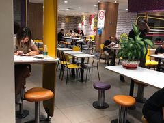 大堂-麦当劳(莘松路芭比伦DT店)