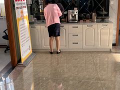 -茂菊口腔连锁(浦东南路店)