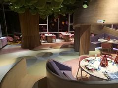 -水桶王国主题餐厅·聚会·生日派对·亲子活动·家庭套餐(亚龙湾希尔顿店)