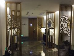 -新盈光·云会所(百丈东路店)