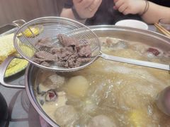 -官塘陈记鱼生·潮汕砂锅粥·牛肉火锅(潮枫路总店)