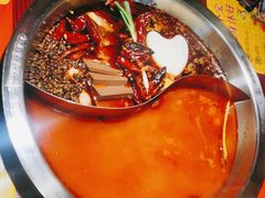 -谭鸭血老火锅(远大购物广场店)