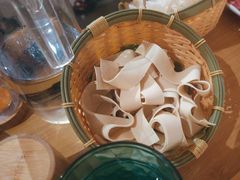 -喃喃椰·糟粕醋·椰子鸡火锅(七堡花园店)