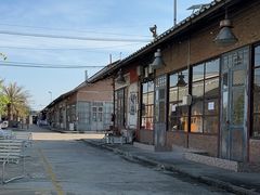 -席娜卡琳火车铁道夜市