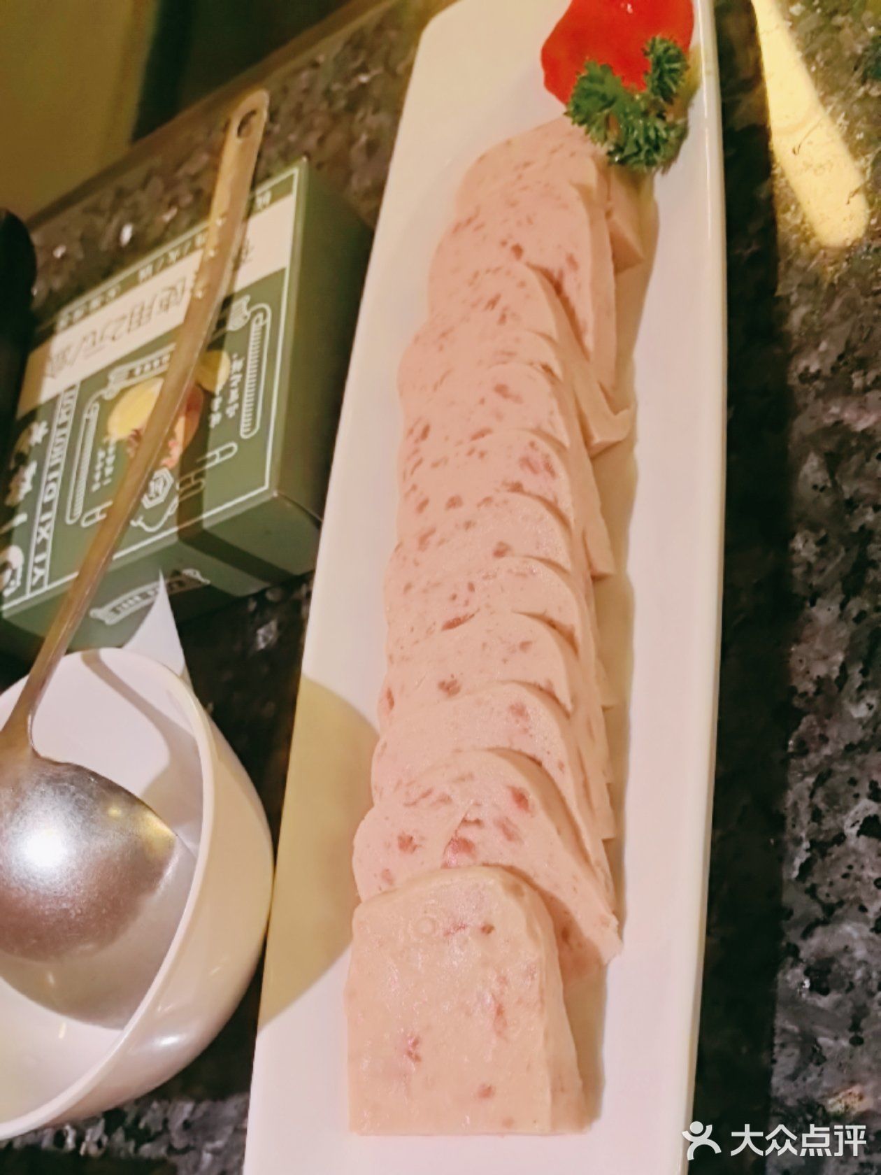 天天领红包 强烈推荐这家炖鸡饭店，名字是一席地