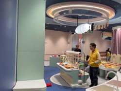 -奈尔宝家庭中心·亲子餐厅(北京东坝万达店)