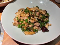 -吃饭皇帝大(长宁龙之梦店)