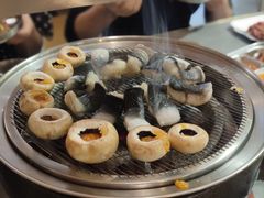 -围炉肉舍•炭烤活鳗•丹东海鲜烤肉(步行街店)