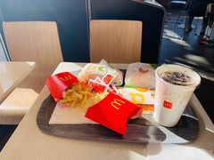 -麦当劳(滨河路DT店)