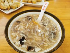 酸辣汤-小姜锅贴(凤凰街店)