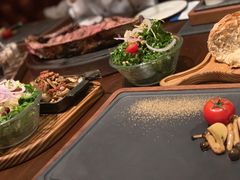 -恰餐厅及酒吧 CHAR Bar & Grill (北京丽都皇冠假日店)