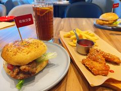 -必胜客(东岳店)