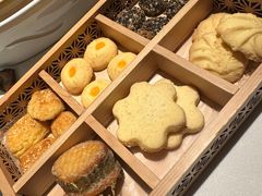 -八府香鸭·啫啫煲(华山路店)