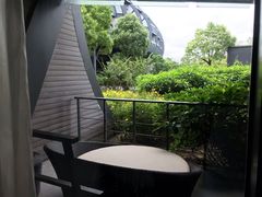 -上海滴水湖皇冠假日酒店