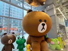 -LINE FRIENDS Garosu-gil Flagship Store