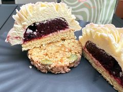 -潮一不贰·法式甜品·生日蛋糕·西式简餐(外滩店)