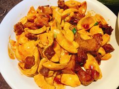 家常蛋白烧肉-刘胖子家常菜·蹄花焖藕(中南店)
