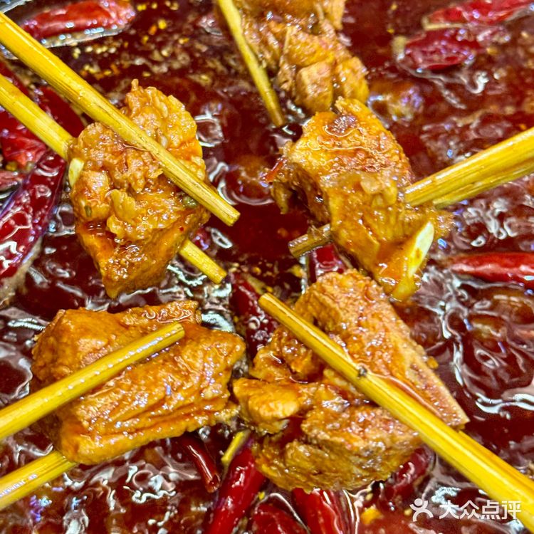 东郊记忆火了五年的老火锅,全是手工菜!