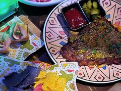 -Famous肥猫墨西哥音乐餐吧(五棵松华熙LIVE店)