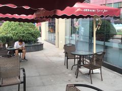 露天位-必胜客(武汉欢乐谷店)