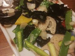 荷塘素炒-青岛海景花园大酒店·白果树餐厅青岛菜