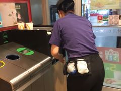 -麦当劳(轻轨曹杨路店)