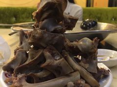 -悦牧·酸汤牛肉火锅(沃尔玛店)