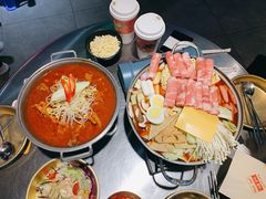 明洞辣鸡爪火锅-Meet Sun韩式大排档(五一广场7MALL店)