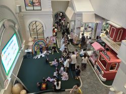 -奈尔宝·儿童乐园·亲子餐厅(华采天地店)