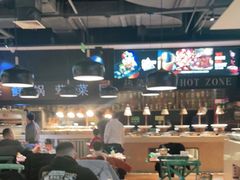 大堂-亚马逊环球美食百汇(新城吾悦广场店)