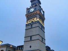 -王府井奥莱临潼小镇(临潼店)