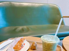 -星巴克臻选(郑州中原万达店)