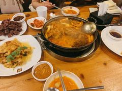 -喇喇排骨火锅·传统韩式脊骨汤(望京西园总店)