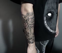 -刺客纹画纹身·洗纹身·穿孔饰品