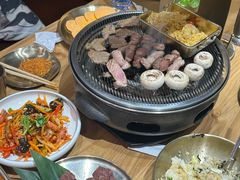 -青瓦餐厅·生鱼片·韩园烤肉(西塔店)