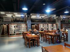 -上海市虹口区图书馆(曲阳分馆)